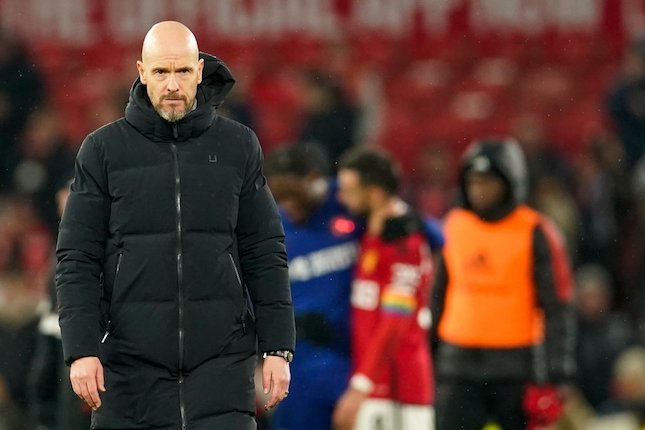 2. Negosiasi ulang kontrak Erik ten Hag