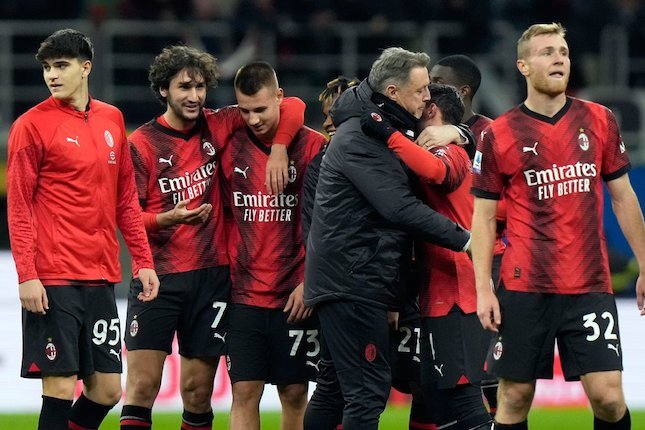 Perburuan Bek Milan