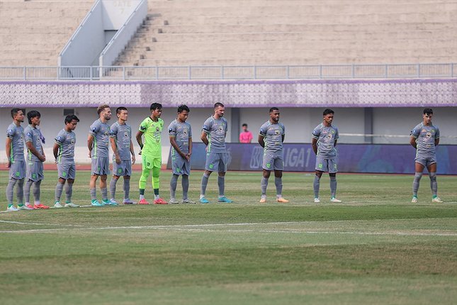 Persebaya Surabaya Lawan Persita