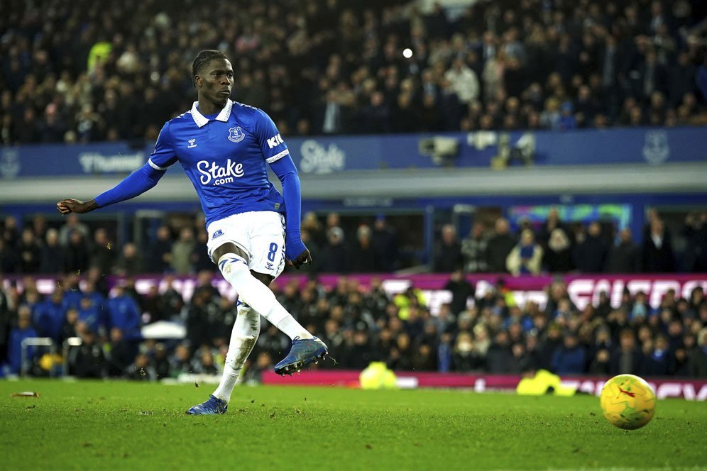 Gara-gara Penalti 2 Langkah yang Sembrono, Everton Tersingkir dari Carabao Cup