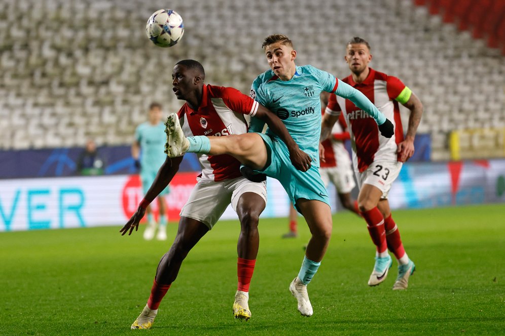 Hasil Royal Antwerp vs Barcelona: Skor 3-2 Hasil Royal Antwerp vs Barcelona: Skor 3-2