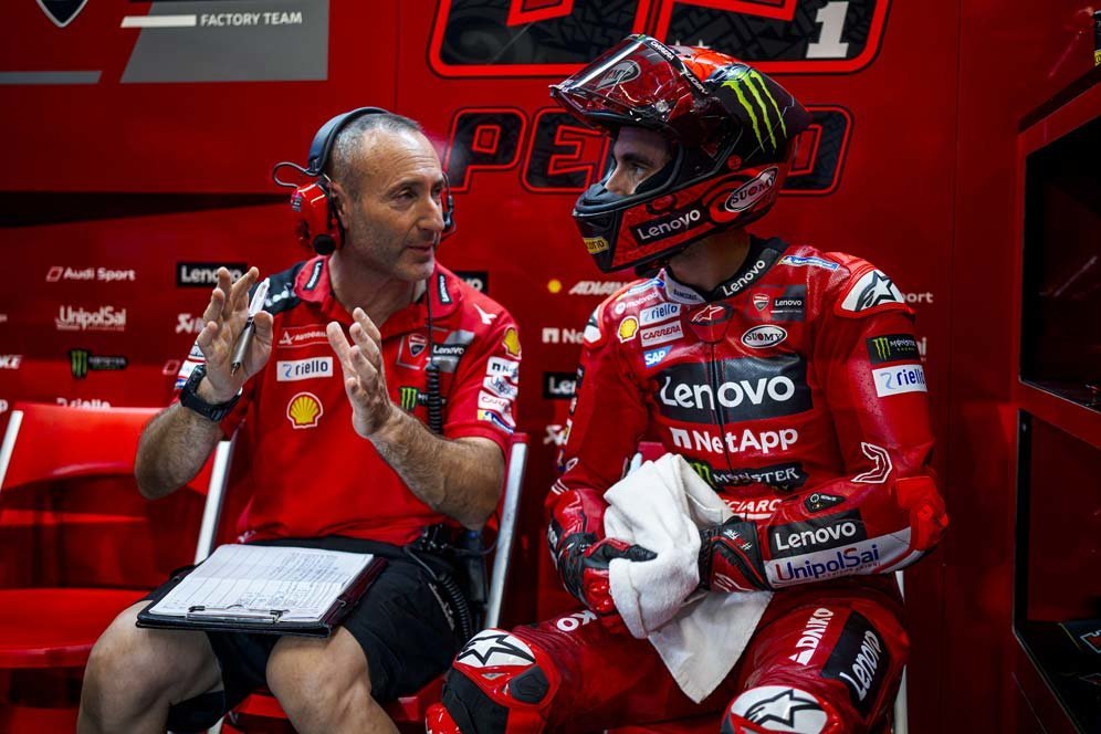 Daftar Crew Chief MotoGP 2024: 8 Pembalap Pindah Tim Tanpa Boyong Kru Lama Daftar Crew Chief MotoGP 2024: 8 Pembalap Pindah Tim Tanpa Boyong Kru Lama