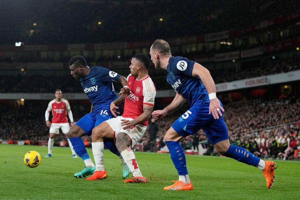 Hasil, Klasemen, dan Top Skor Liga Inggris: Arsenal Gagal Balik ke Puncak, West Ham Kembali Salip MU Hasil, Klasemen, dan Top Skor Liga Inggris: Arsenal Gagal Balik ke Puncak, West Ham Kembali Salip MU