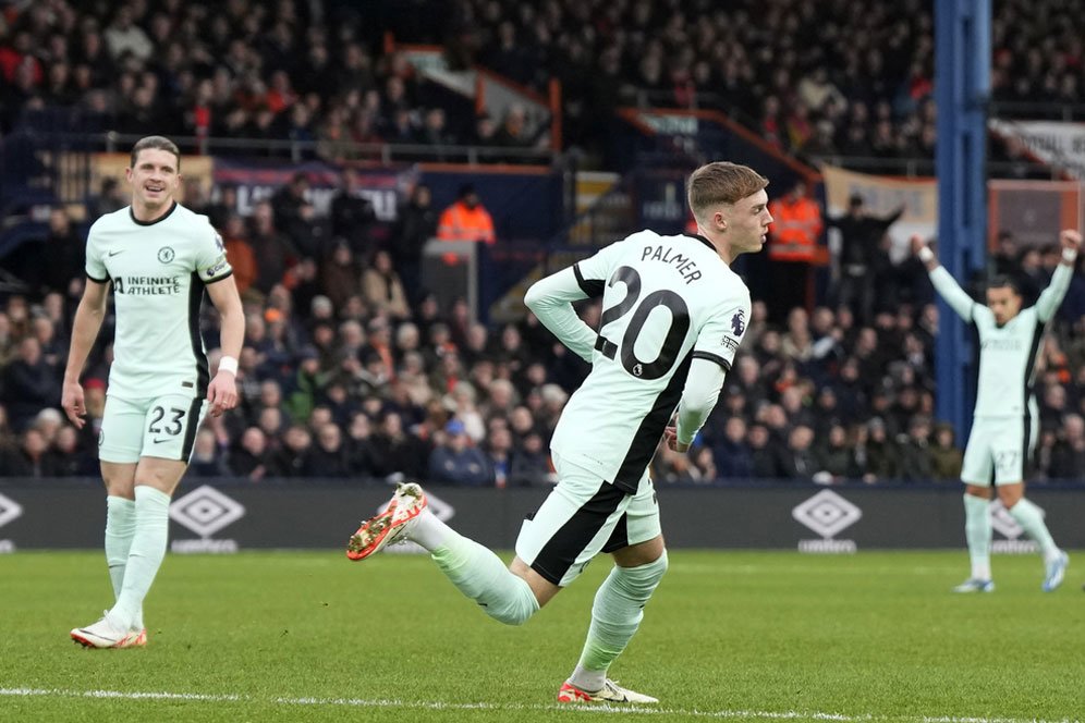Luton vs Chelsea: Digendong Cole Palmer, Jantungan di Menit-menit Akhir Luton vs Chelsea: Digendong Cole Palmer, Jantungan di Menit-menit Akhir