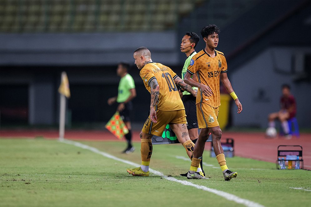 3 Skenario Bhayangkara FC Degradasi dari BRI Liga 1 Pekan Ini: Rugi Besar Sudah Kontrak Radja Nainggolan! 3 Skenario Bhayangkara FC Degradasi dari BRI Liga 1 Pekan Ini: Rugi Besar Sudah Kontrak Radja Nainggolan!