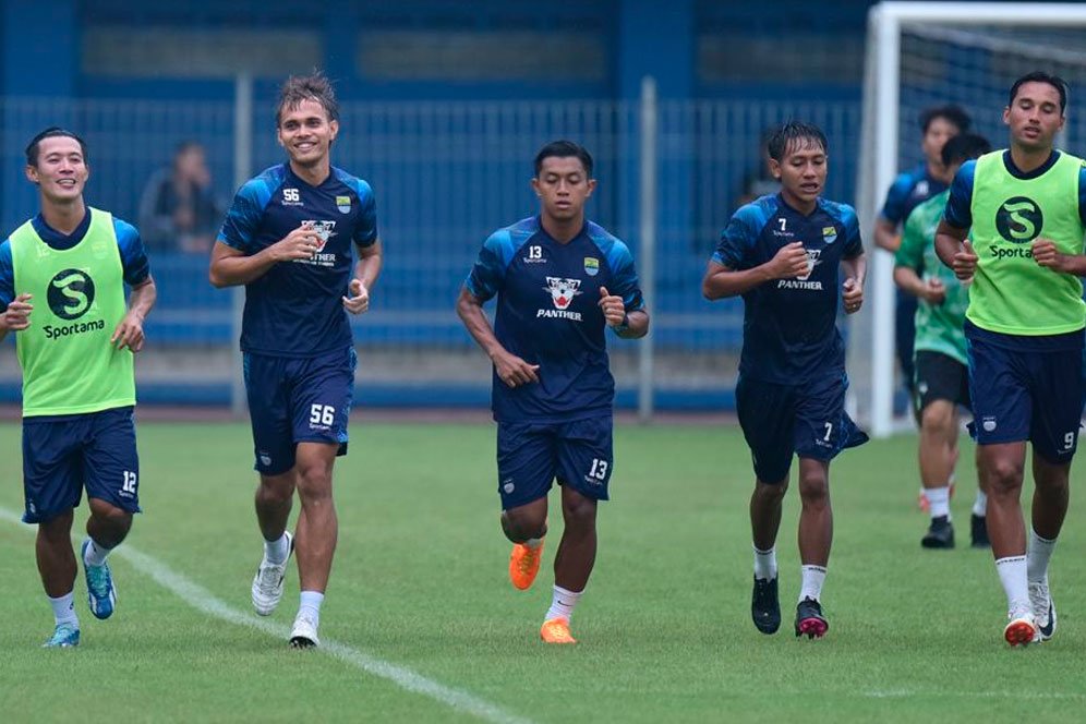 Jelang Lawan Persis Solo, Persib Bandung Pertimbangkan Sosok Pengganti Nick Kuipers