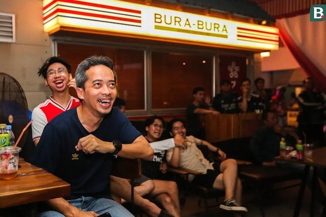 Larut dalam Keseruan Roaring Night
