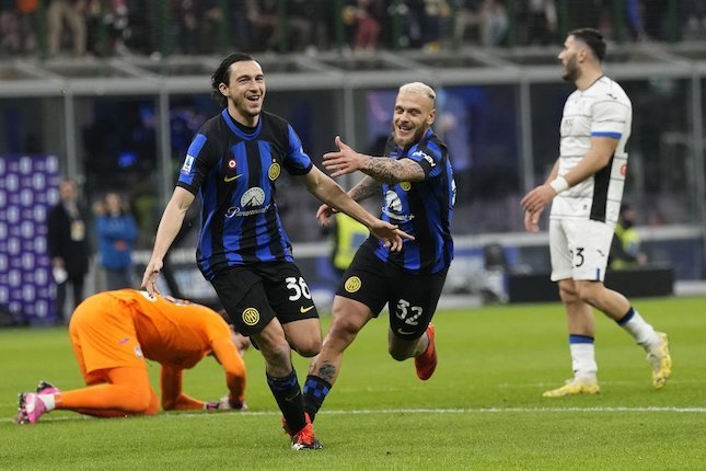 Kontroversi Dianulirnya Gol De Ketelaere