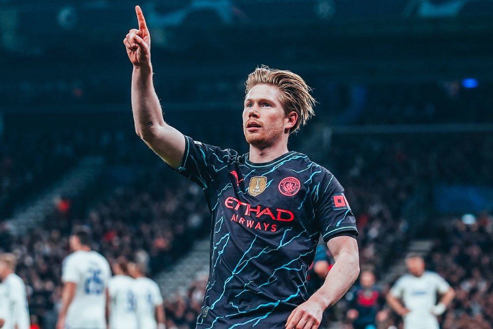 Bayern Kena Akal-akalan Guardiola? Tolak Rekrut De Bruyne, Eh Sekarang Bareng di Man City Bayern Kena Akal-akalan Guardiola? Tolak Rekrut De Bruyne, Eh Sekarang Bareng di Man City