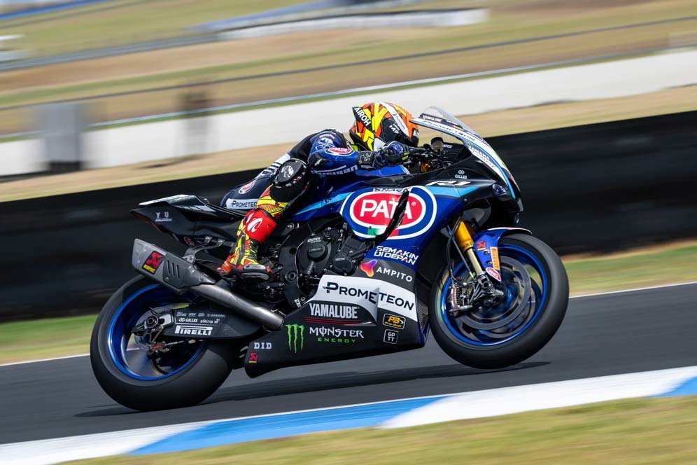 Hujan, Andrea Locatelli dan Si Kembar Lowes Kuasai FP1 WorldSBK Australia 2024