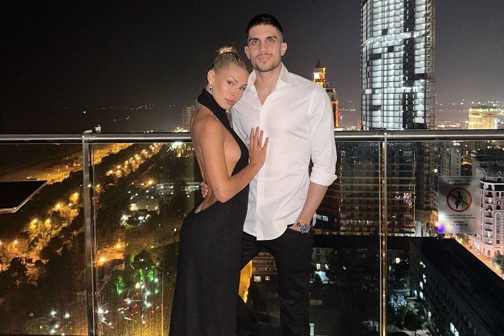 Dugaan Perselingkuhan Marc Bartra Eks Barcelona: Kencani Supermodel Hot Saat Masih Punya Istri Sah!
