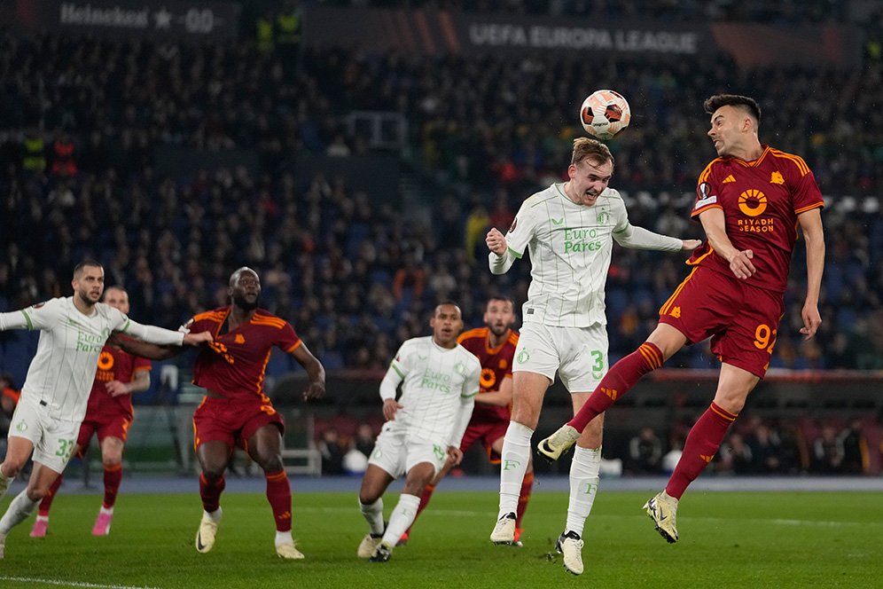 Hasil AS Roma vs Feyenoord: Skor 1-1 (agg. 2-2, pen. 4-2)