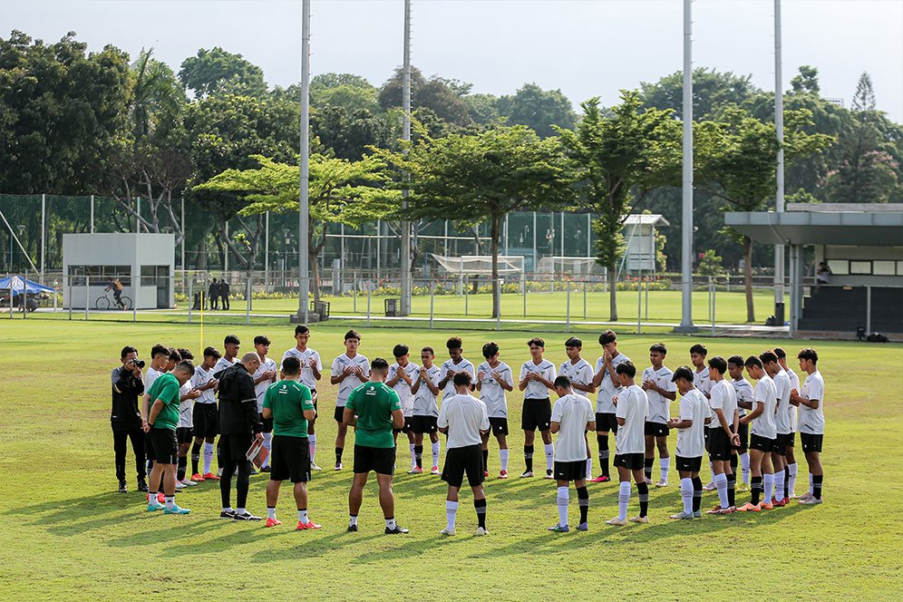 Mengintip Latihan Perdana Timnas Indonesia U-16: Dipimpin Nova Arianto, Seleksi 32 Pemain