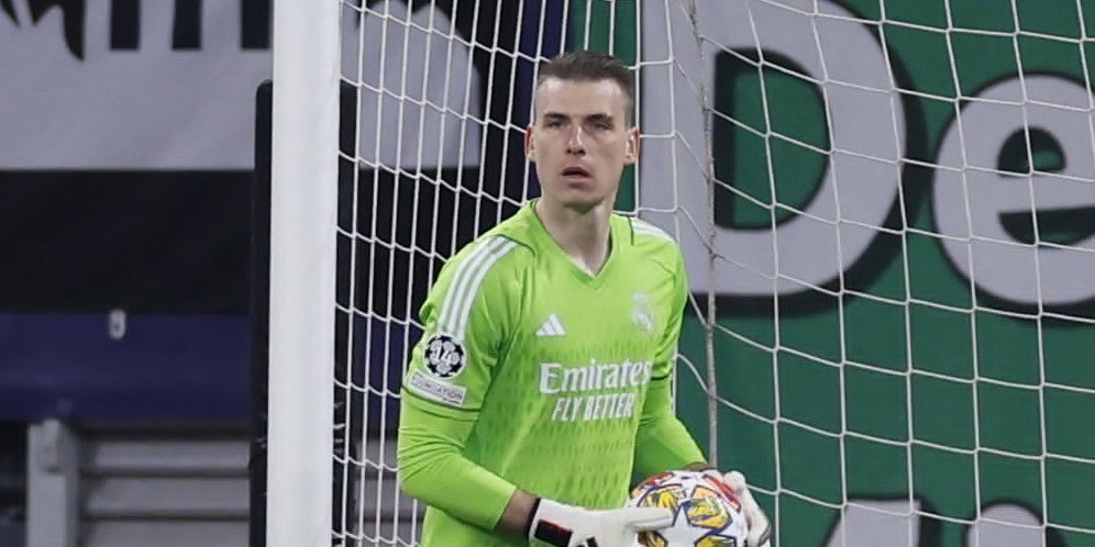 Andriy Lunin Masuk Daftar Belanja Manchester United - Bola.net