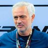 Jose Mourinho Kibarkan Bendera Finis MotoGP Portugal, Dapat Hadiah dari Marquez Bros