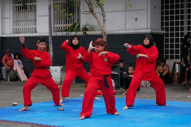 10 Teknik Dasar Pencak Silat Dan Cara Melakukannya Yang Perlu Dikuasai ...