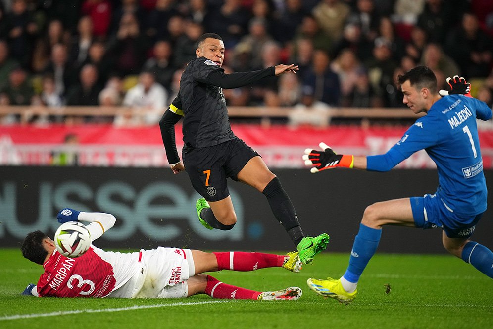 Mbappe Canggung Ketemu Mantan, PSG Diimbangi AS Monaco 0-0