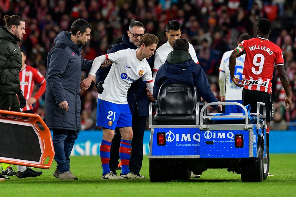 Barcelona Sudah Jatuh Tertimpa Tangga: Gagal Raih 3 Angka, Pedri dan Frenkie De Jong Cedera Pula Barcelona Sudah Jatuh Tertimpa Tangga: Gagal Raih 3 Angka, Pedri dan Frenkie De Jong Cedera Pula
