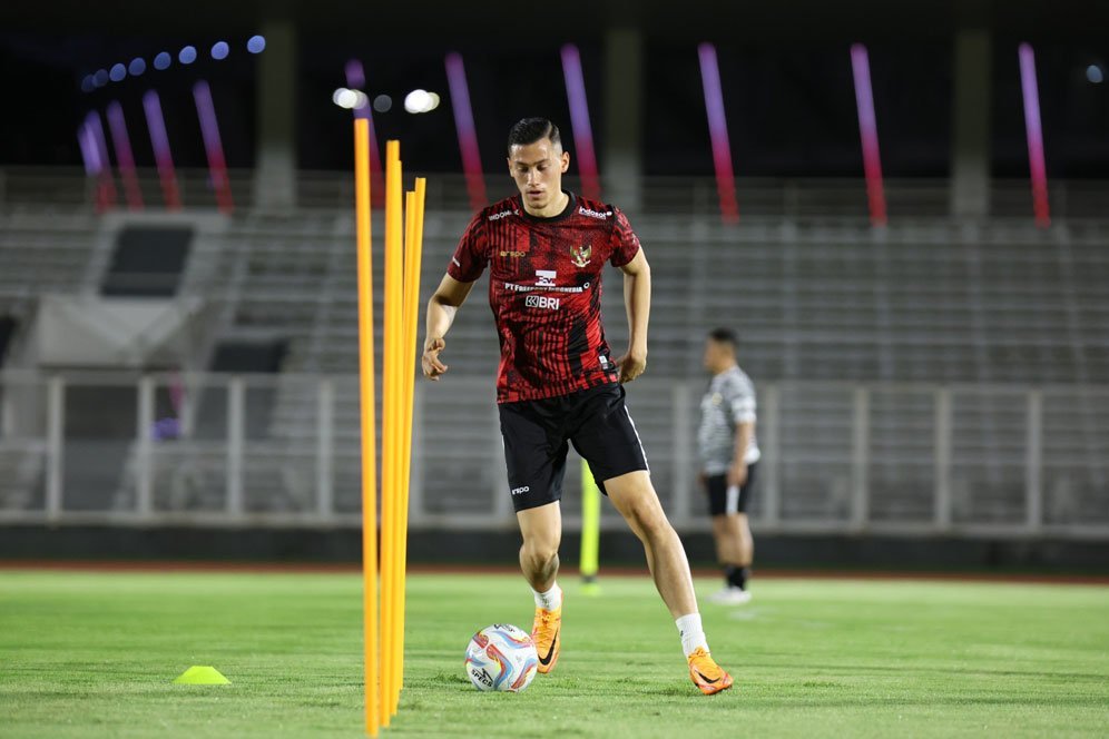 Pengakuan Jay Idzes Jelang Debut di Timnas Indonesia: Saya Striker Pengakuan Jay Idzes Jelang Debut di Timnas Indonesia: Saya Striker
