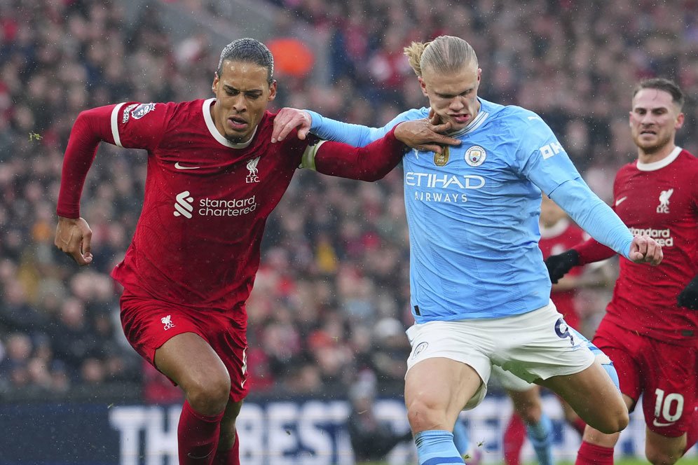 Starting XI Kombinasi Liverpool, Arsenal & Man City: Van Dijk, Haaland dan Saka Jadi Satu Tim! Starting XI Kombinasi Liverpool, Arsenal & Man City: Van Dijk, Haaland dan Saka Jadi Satu Tim!