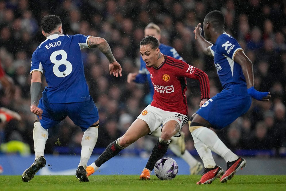 Rapor 2 Musimnya 'Si Gasing' Antony di Manchester United Rapor 2 Musimnya 'Si Gasing' Antony di Manchester United