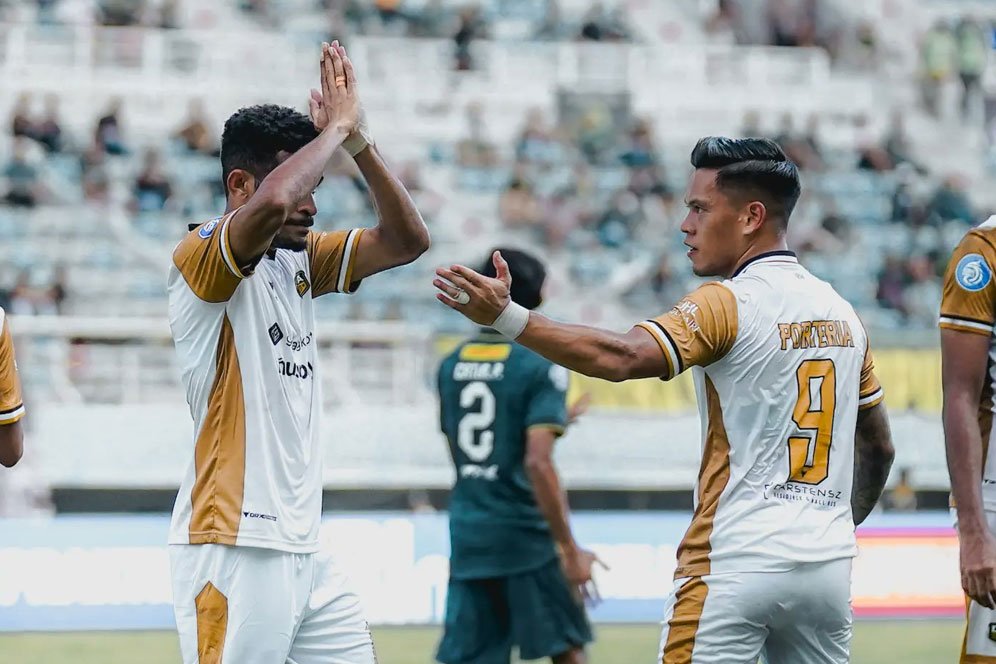 Hasil BRI Liga 1 Persebaya Surabaya vs Dewa United: Skor 0-3 Hasil BRI Liga 1 Persebaya Surabaya vs Dewa United: Skor 0-3