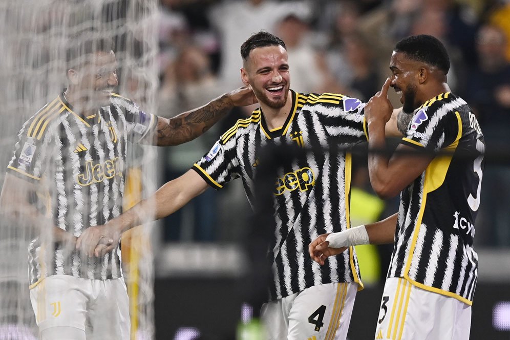 Juventus Tundukkan Fiorentina, Kemenangan yang Bikin Muntah Juventus Tundukkan Fiorentina, Kemenangan yang Bikin Muntah