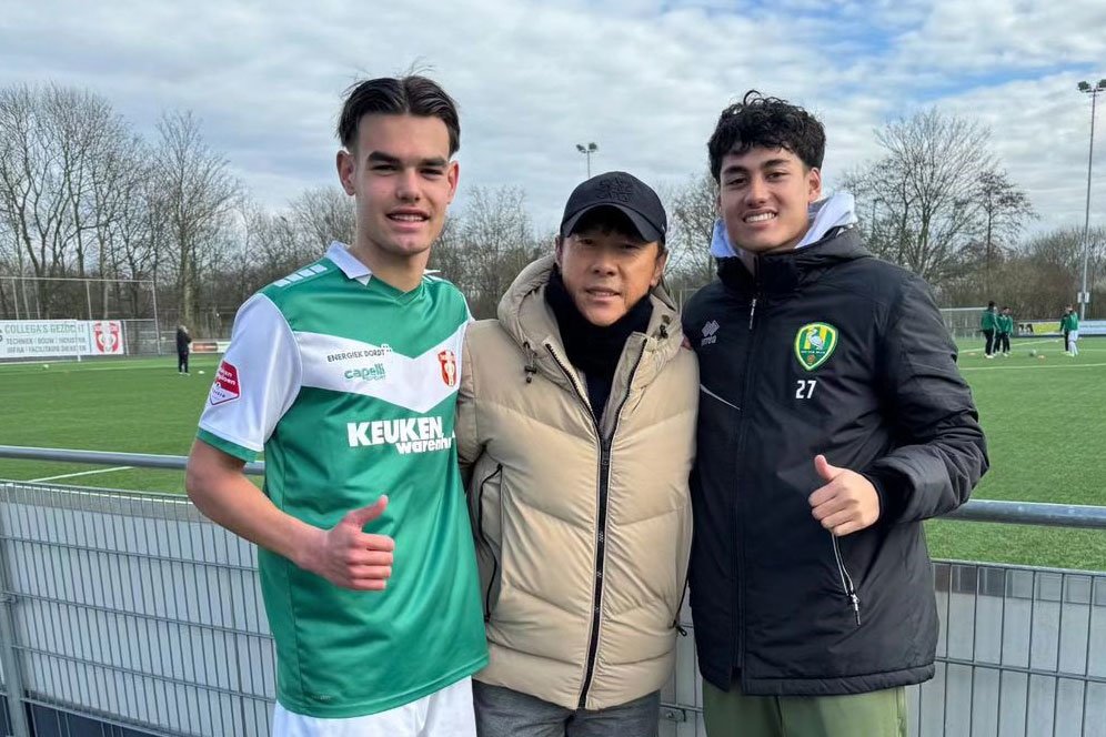 Shin Tae-yong Jawab Peluang Maarten Paes, Calvin Verdonk, dan Jens Raven Perkuat Timnas Indonesia di Kualifikasi Piala Dunia 2026 Shin Tae-yong Jawab Peluang Maarten Paes, Calvin Verdonk, dan Jens Raven Perkuat Timnas Indonesia di Kualifikasi Piala Dunia 2026