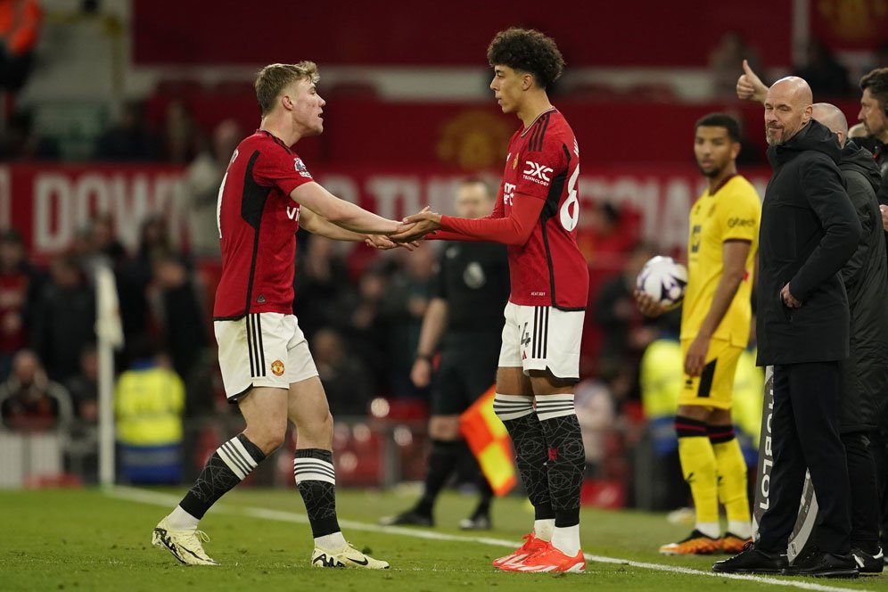 Profil Ethan Wheatley: Si Local Pride Calon Mesin Gol Masa Depan Manchester United