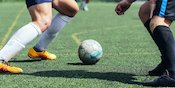 Mini Soccer Makin Digemari, Ini 6 Rekomendasi Sepatu Bola yang Wajib Kamu Punya
