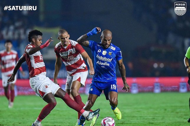 Berat tapi Mungkin Kalahkan Persib Bandung