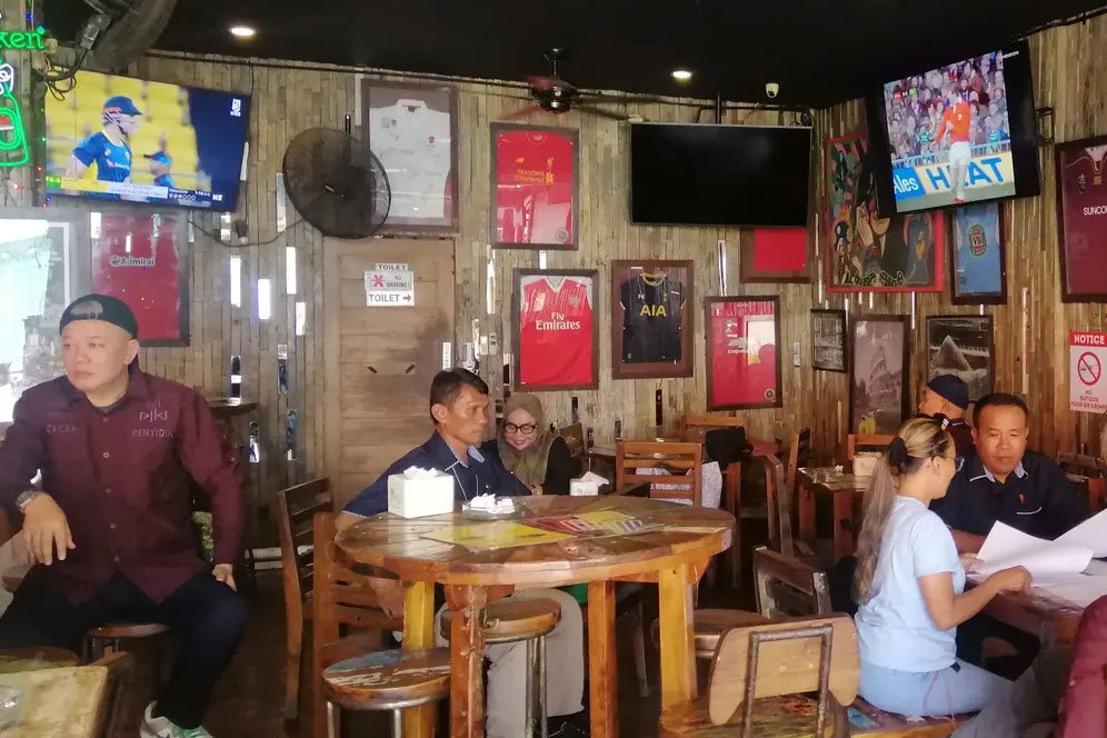 Gelar Nobar Liga Inggris Ilegal, 3 Pemilik Restoran dan Kafe di Bali Dipolisikan