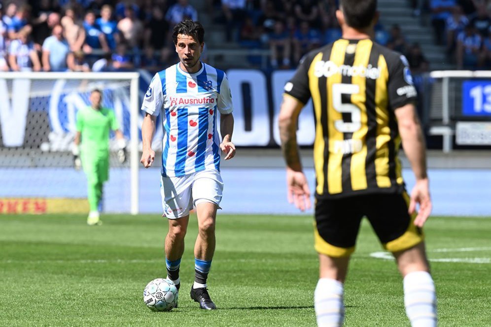 Thom Haye Berpisah dengan SC Heerenveen, Bakal Pindah ke Como?