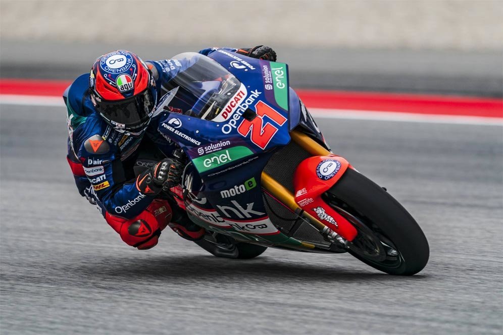 Hasil Race 2 MotoE Catalunya 2024: Kevin Zannoni Kalahkan Oscar Gutierrez