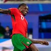 Rafael Leao Dikartu Kuning Gara-gara Diving, Netizen: Bro Pikir Dia Messi di Piala Dunia 2022 Qatar Rafael Leao Dikartu Kuning Gara-gara Diving, Netizen: Bro Pikir Dia Messi di Piala Dunia 2022 Qatar