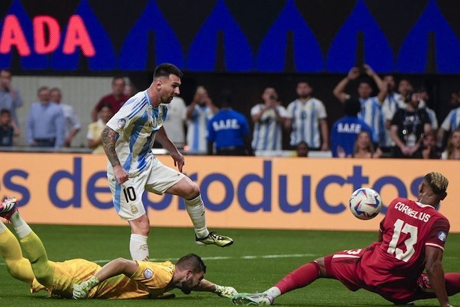 Messi vs Kanada