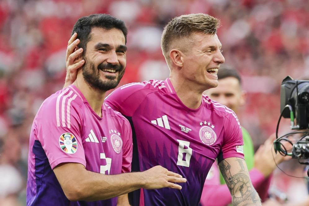 Ilkay Gundogan dan Toni Kroos Saling Melengkapi di Lini Tengah Timnas Jerman Ilkay Gundogan dan Toni Kroos Saling Melengkapi di Lini Tengah Timnas Jerman