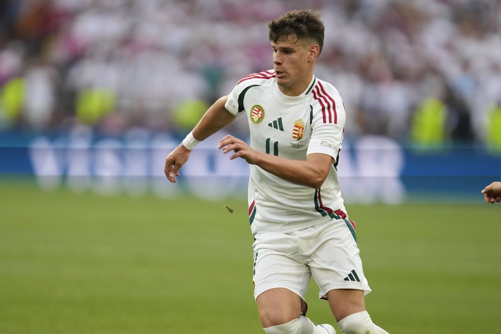 Bek Timnas Hungaria Ini Jadi Target Transfer Manchester United Bek Timnas Hungaria Ini Jadi Target Transfer Manchester United