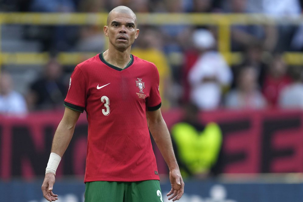 Mengagumi Pepe: Sudah 41 Tahun, Tapi Mainnya Masih Gacor!