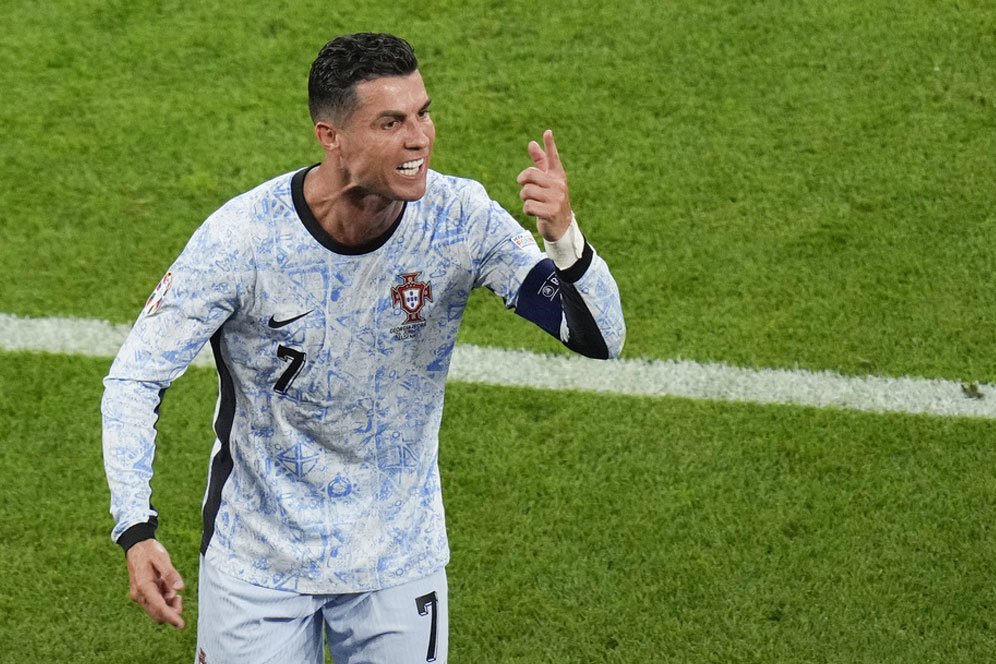 Statistik 'Ngeyel' Cristiano Ronaldo di Portugal: Ambil 60 Free Kick, Cuma 1 yang Gol