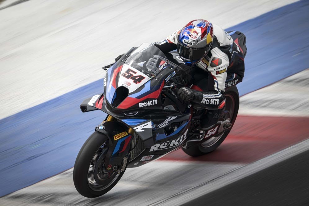 Hasil Race 2 WorldSBK Emilia Romagna 2024: Toprak Razgatlioglu Raih Hattrick Pertama BMW di Kandang Ducati