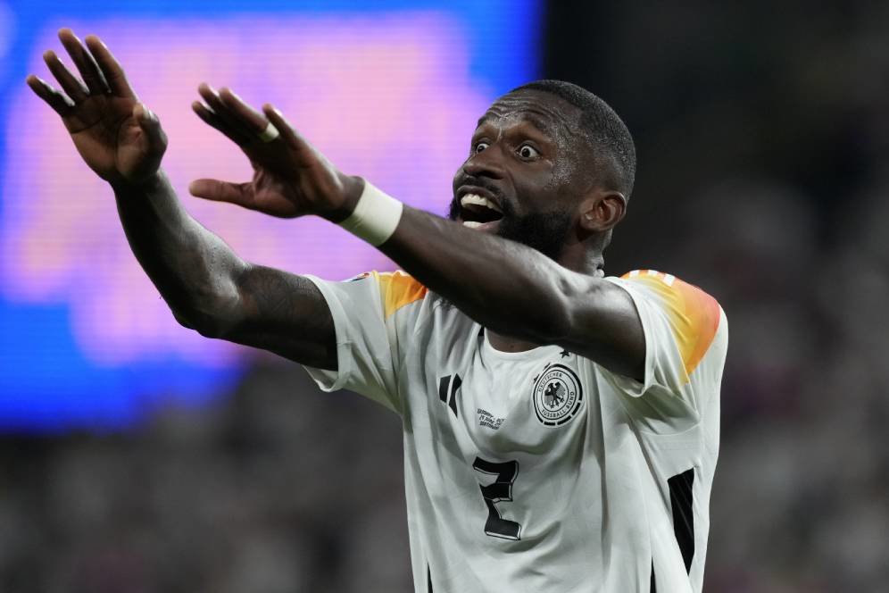 Tidak Tergoda Duit Arab, Antonio Rudiger Ingin Lanjut di Real Madrid