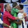 Contekan Penalti di Botol Minum Jordan Pickford: Akanji, Terjun ke Sisi Kiri! Contekan Penalti di Botol Minum Jordan Pickford: Akanji, Terjun ke Sisi Kiri!