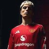 Terinspirasi Edisi 1952, Ini Jersey yang Dipakai Manchester United Musim 2024/2025 Terinspirasi Edisi 1952, Ini Jersey yang Dipakai Manchester United Musim 2024/2025