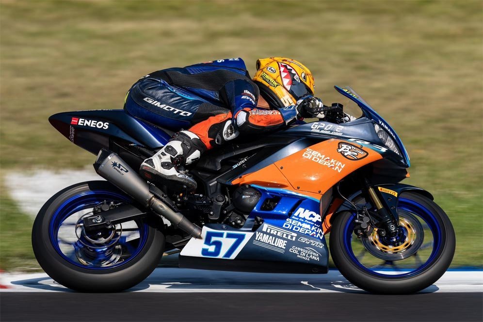 Hasil Race 1 WorldSSP300 Portugal 2024: Mirko Gennai Menang, Aldi Satya Mahendra Finis Keenam Hasil Race 1 WorldSSP300 Portugal 2024: Mirko Gennai Menang, Aldi Satya Mahendra Finis Keenam