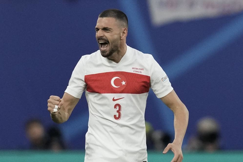Allegri Tegas Minta Milan Datangkan Bek Baru, Demiral Jadi Target Utama Allegri Tegas Minta Milan Datangkan Bek Baru, Demiral Jadi Target Utama