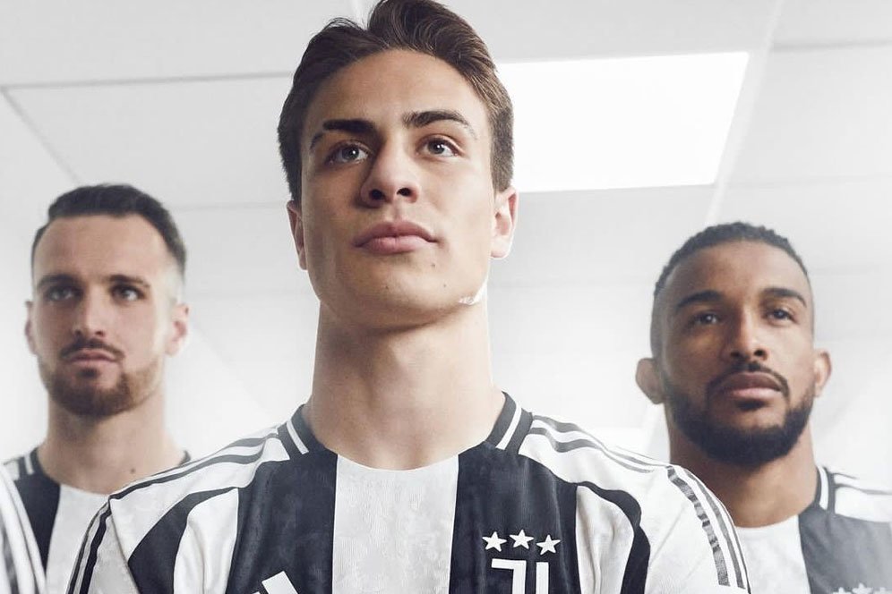 Terinspirasi dari Bulan, Juventus Perkenalkan Jersey Kandang 2024/2025
