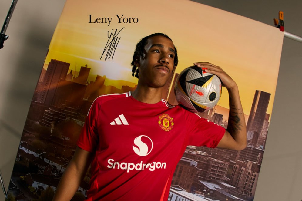 Starting XI Manchester United Dengan Leny Yoro: Dibimbing Maguire & Bakal Dilindungi Ugarte? Starting XI Manchester United Dengan Leny Yoro: Dibimbing Maguire & Bakal Dilindungi Ugarte?