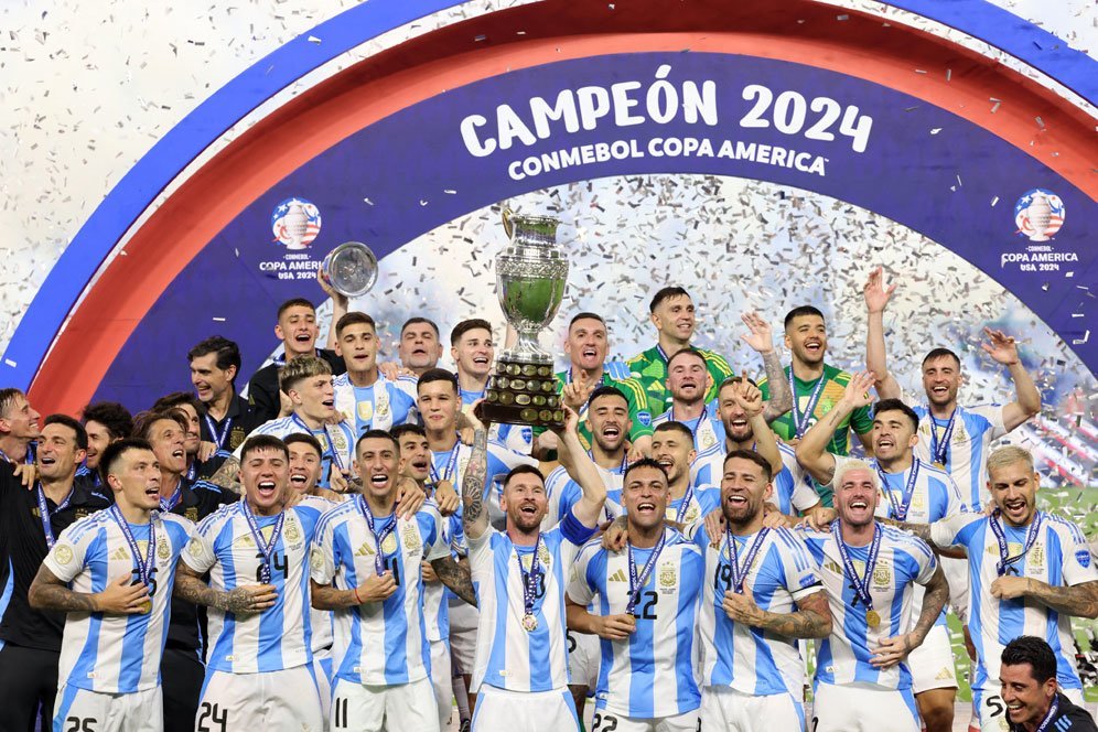 Juara Copa America 2024, Timnas Argentina Raih Gelar ke-16! Juara Copa America 2024, Timnas Argentina Raih Gelar ke-16!