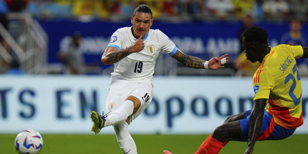 Darwin Nunez Gelut dengan Fans Timnas Kolombia Darwin Nunez Gelut dengan Fans Timnas Kolombia